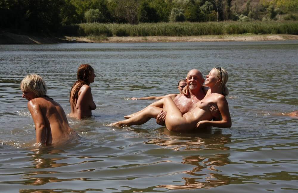 Naturist Family Event # 25 - European Delegation of Body Freedom Advocates
