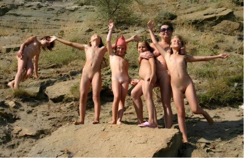 Nudism in a sunny day pics - Nudism means fewer complexes