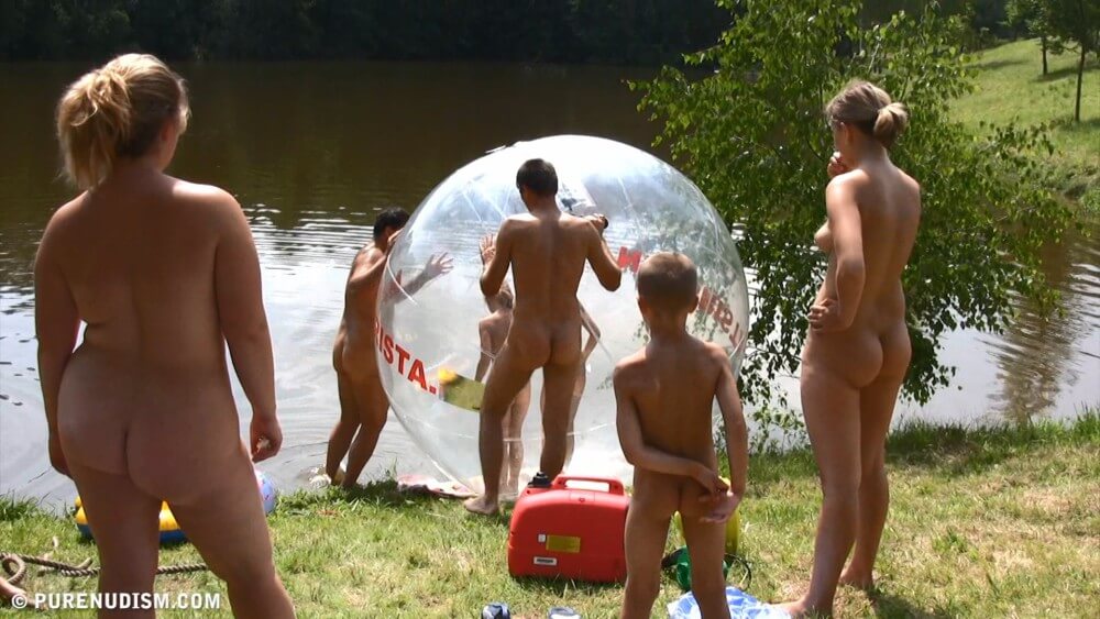 Aqua Nude Relaxation Full HD - Openness to the world and new ideas is a defining trait of naturists and nudists