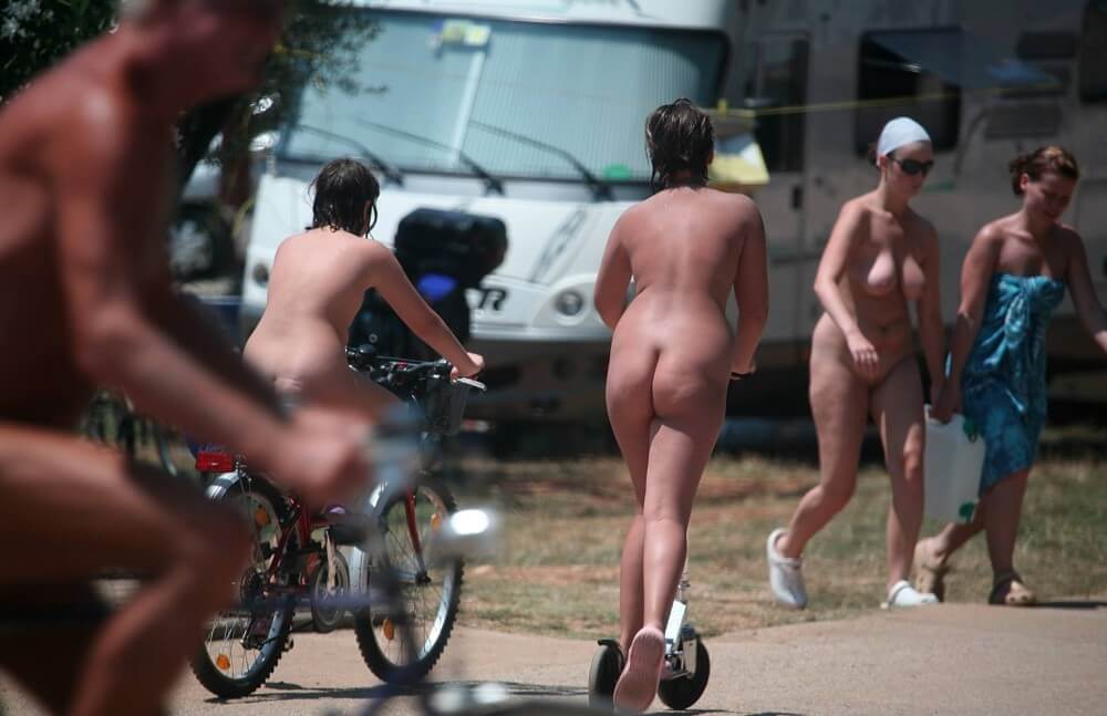 Park Misc Walks pics - Naturism and environmental awareness in the modern world