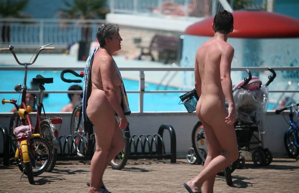 Sun-Soaked Sidewalk pics - Mutual respect as an important part of the naturist community