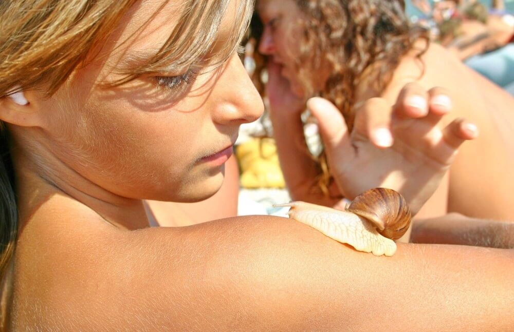 Ulitka Play On the Beach pics - Nudity is an expression of natural beauty and harmony