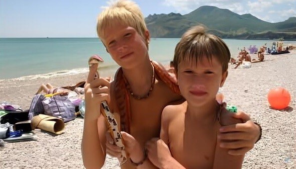 Premium Content # 23 - Nudism supports personal freedom and individuality