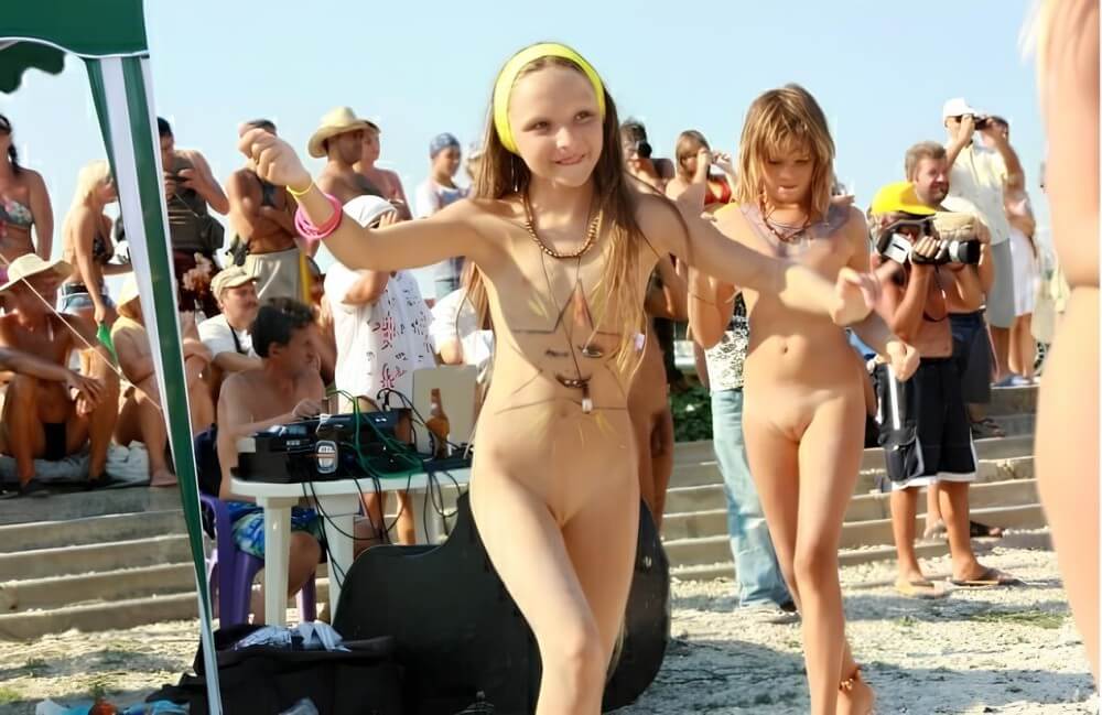 Nudist beauty contest photos - Peace and tranquility as goals of the naturist life