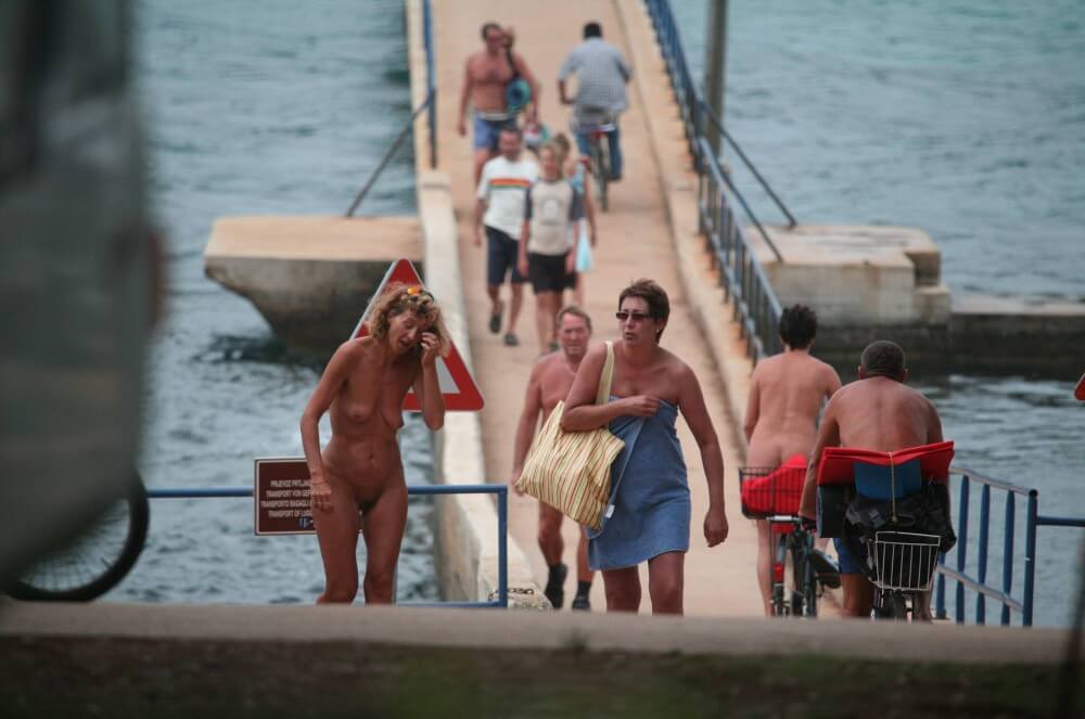 Crete FKK Bridge Crossing photos - In naturism, sincerity and honesty are valued