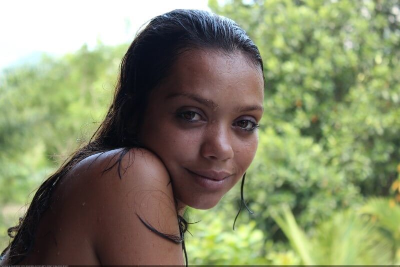 Tropical activities 1-25 gallery - The desire to appreciate the beauty of the human body