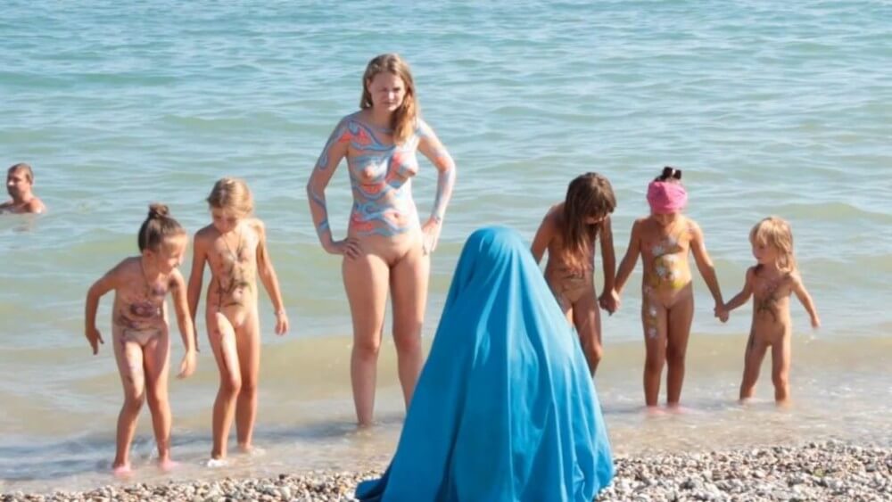 Neptune Day Full HD - The cult of nudity has not been forgotten