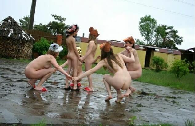 Naturism photo gallery # 23 - Nudism and naturism help break down stereotypes