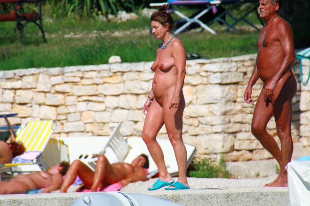 Ula FKK Wall-Side Passby photos - Nudism supports personal freedom and individuality