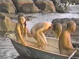 Karelian lake - Nudism helps us understand the true meaning of freedom