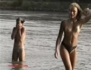 Naturistin: Dirty Girls - This is the culture of nudism