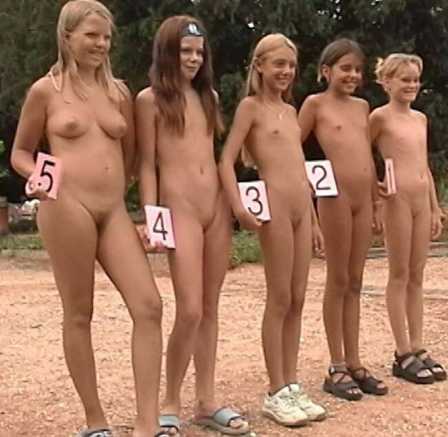 The White Castle Pageant Full HD video - Accepting oneself fully is the foundation of naturism